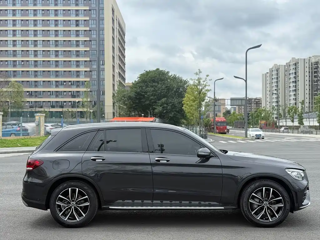 Mercedes-Benz GLC 2021