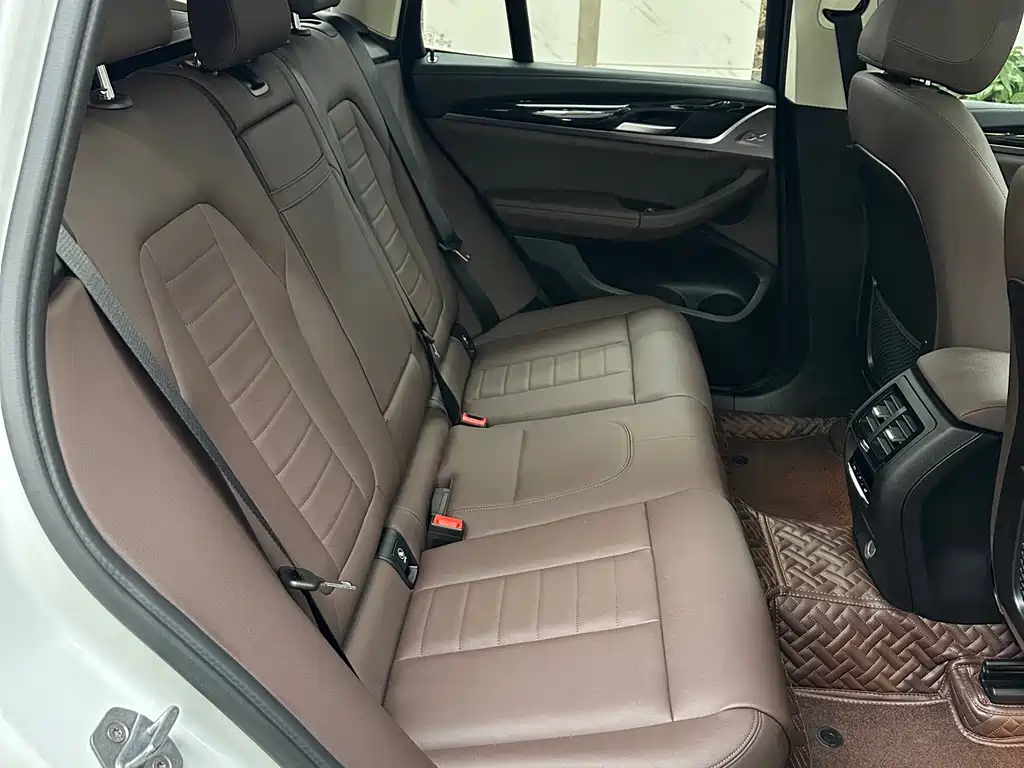 BMW X3 2018 — фото 13