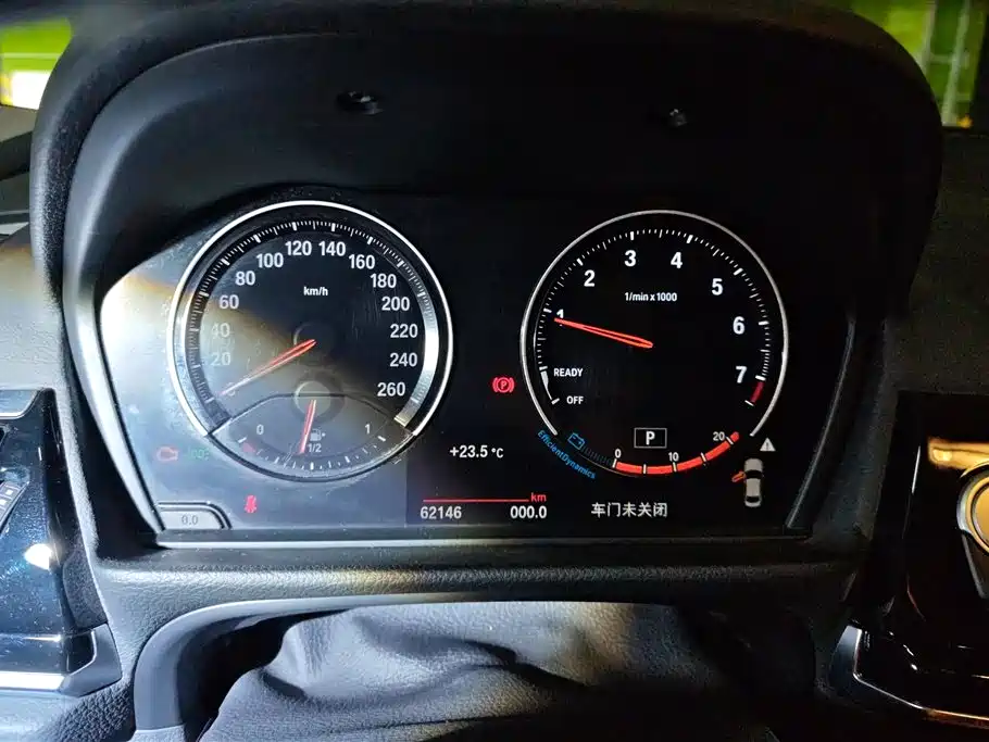 BMW 1 Series 2021 — фото 14