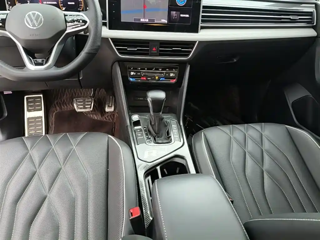 Volkswagen Tiguan L 2021 — фото 14