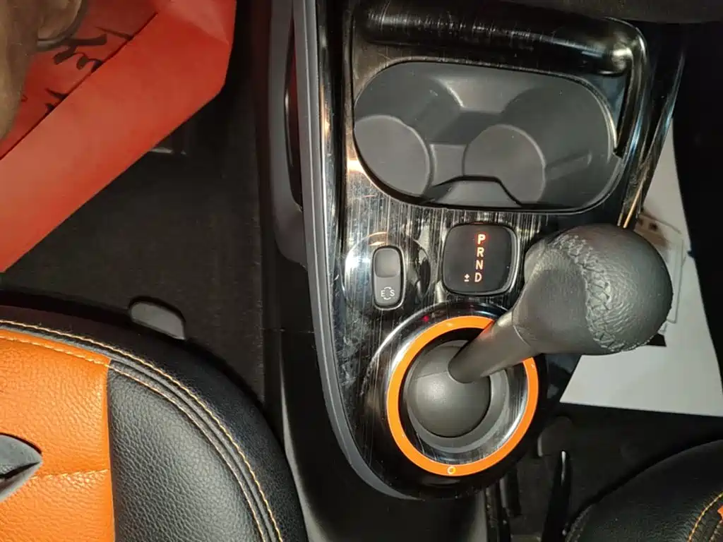 smart fortwo 2018 — фото 14