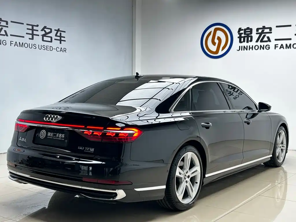 Audi A8 2023 — фото 21