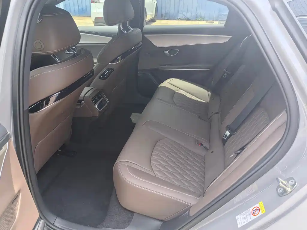 BYD Han 2025