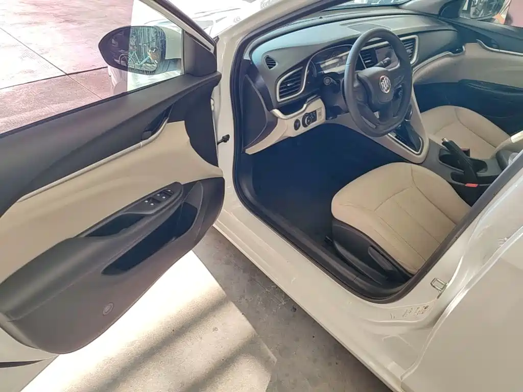 Buick Excelle 2020 — фото 12