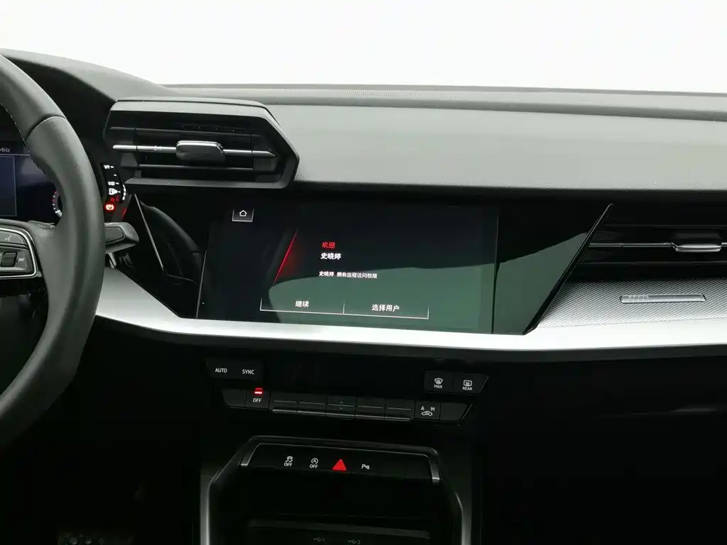Audi A3 2021 — фото 12