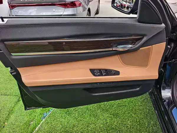 BMW 7 Series 2013