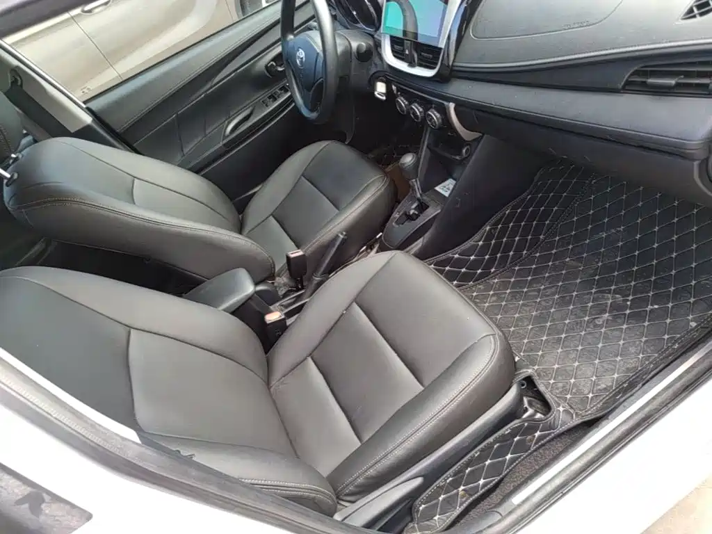 Toyota Yaris L 2018 — фото 25