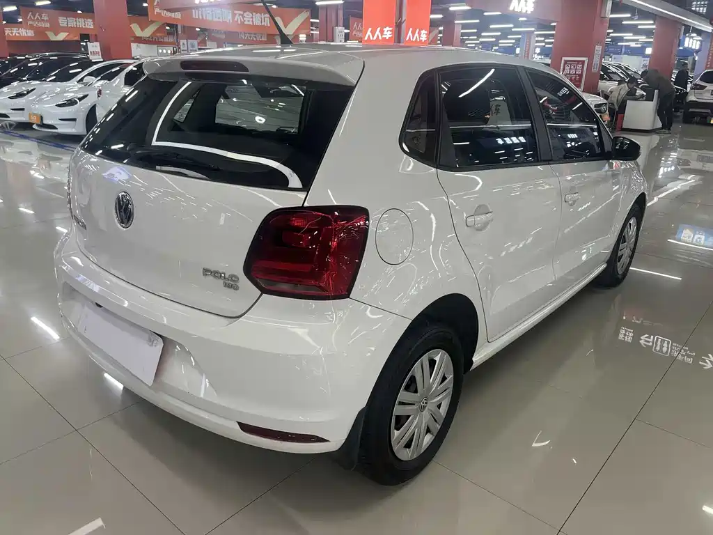 Volkswagen Polo 2018 — фото 14