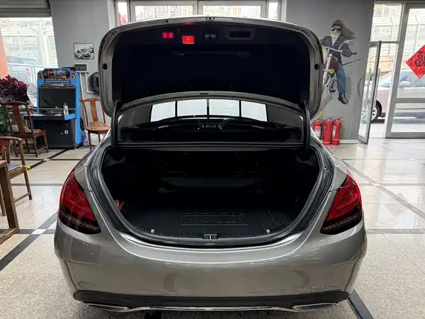 Mercedes-Benz C-Class 2019