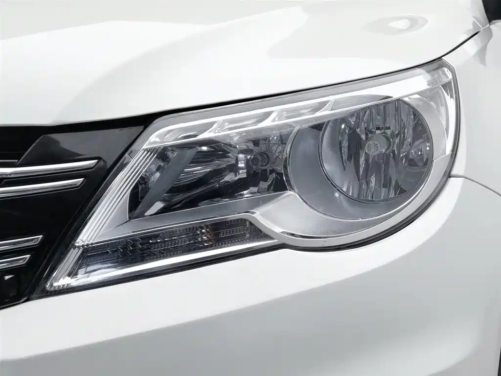Volkswagen Tiguan 2013 — фото 7