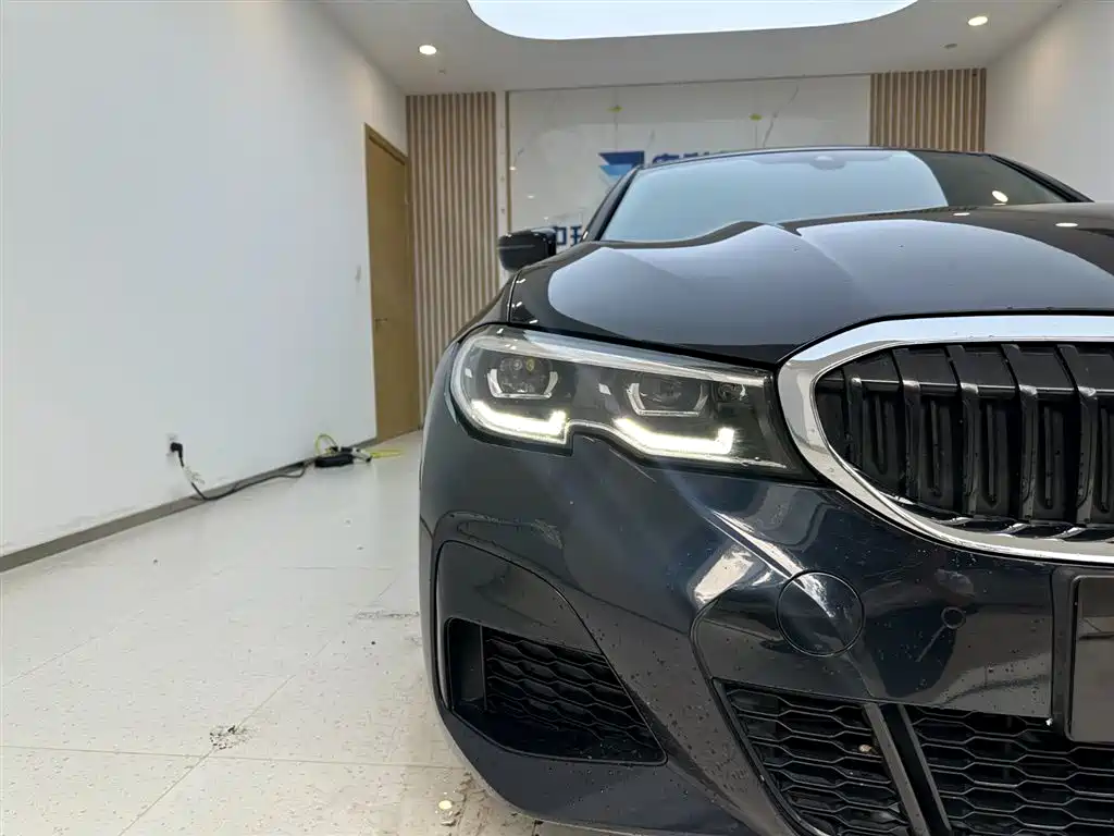 BMW 3 Series 2021
