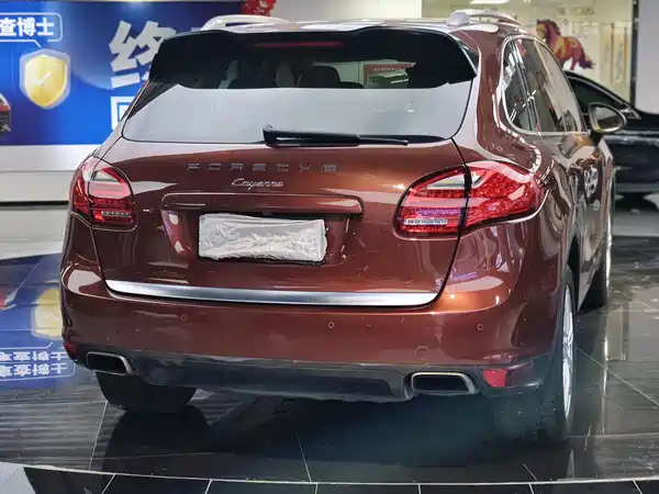 Porsche Cayenne 2014