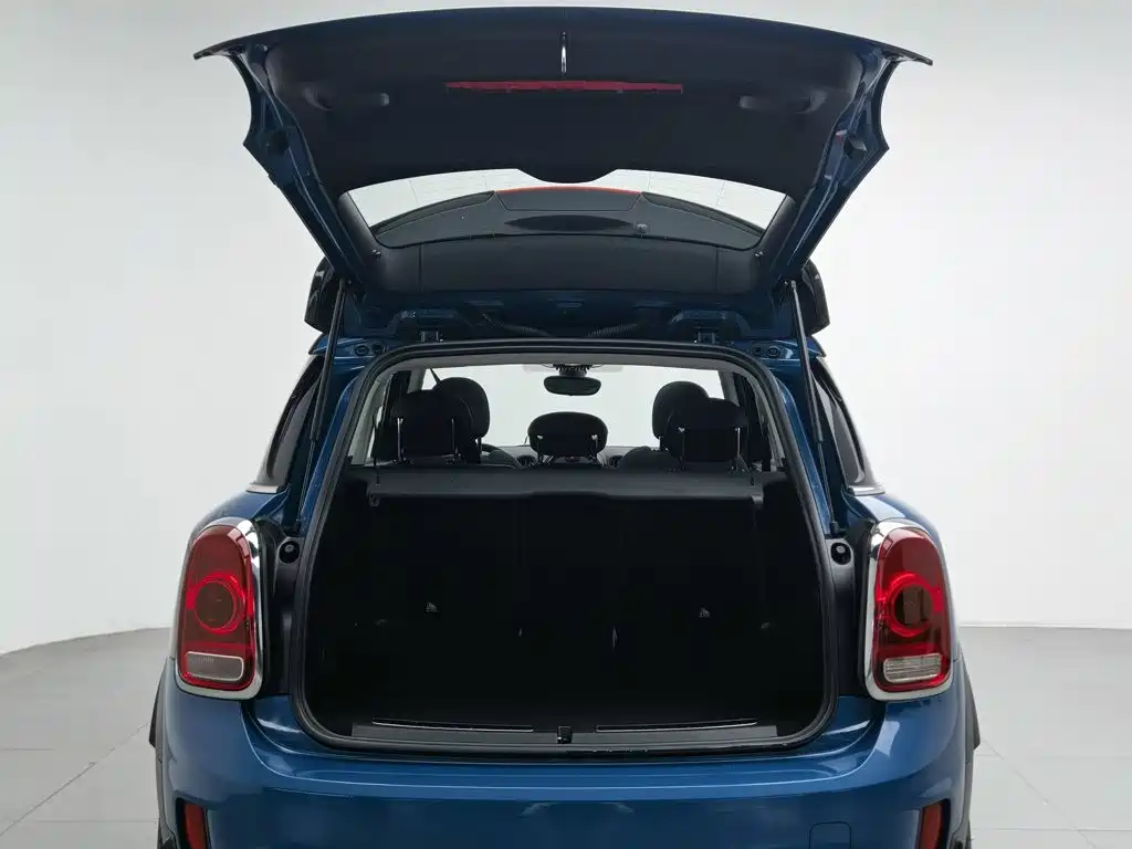 MINI Countryman 2019 — фото 16