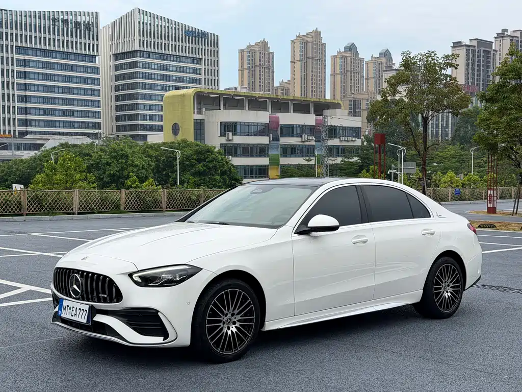 Mercedes-Benz C-Class 2022
