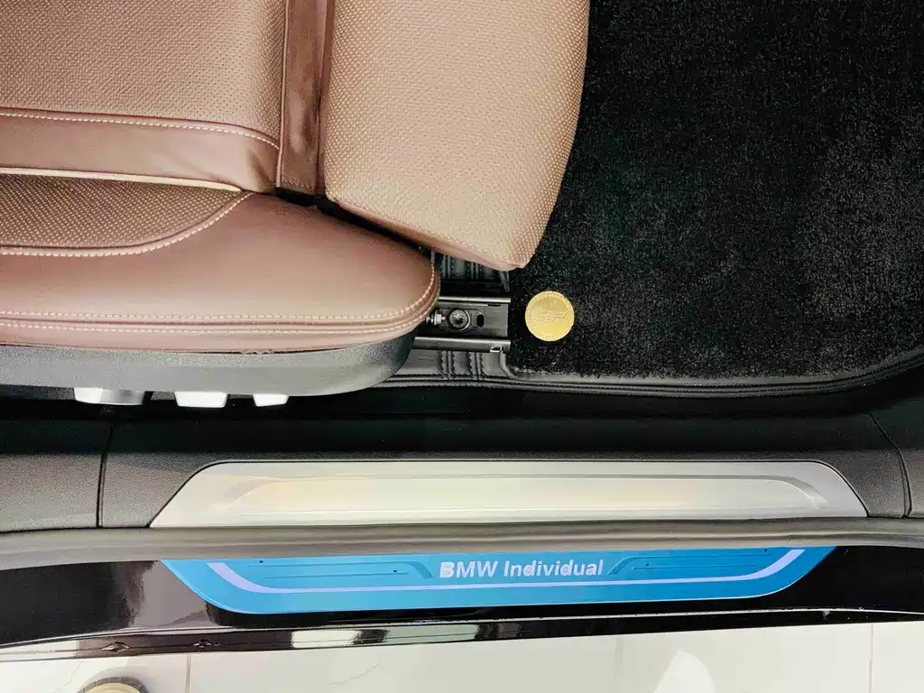 BMW 7 Series 2018 — фото 17