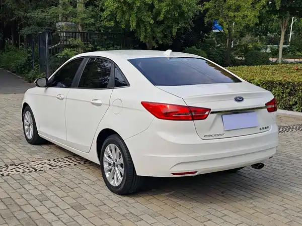Ford Escort 2018