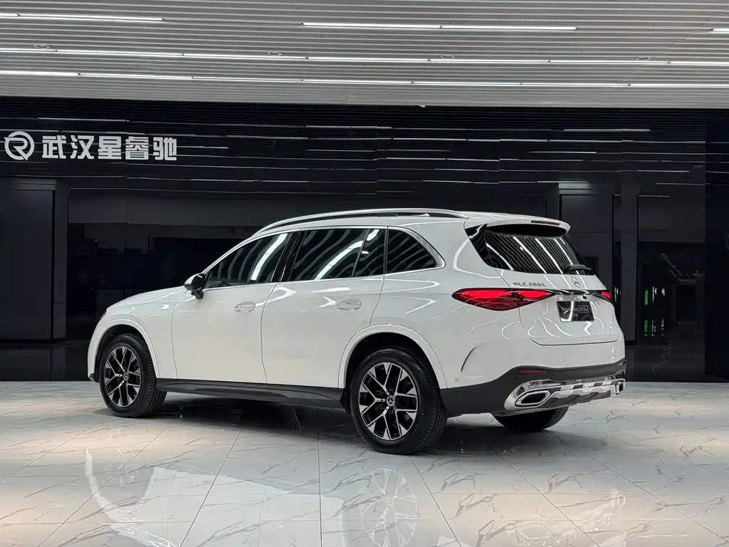 Mercedes-Benz GLC 2024