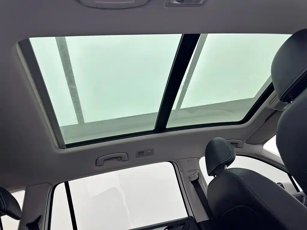 Volkswagen Tiguan L 2020 — фото 23
