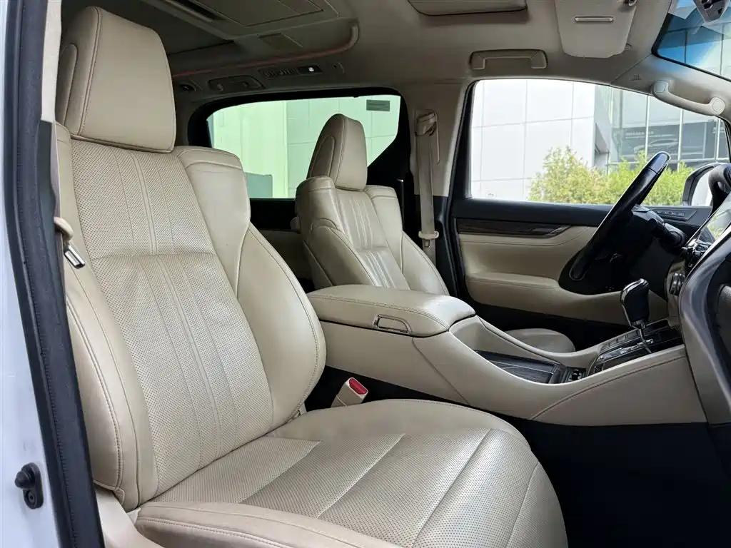 Toyota Alphard 2020 — фото 24