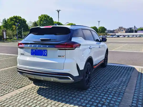 Geely Boyue 2022