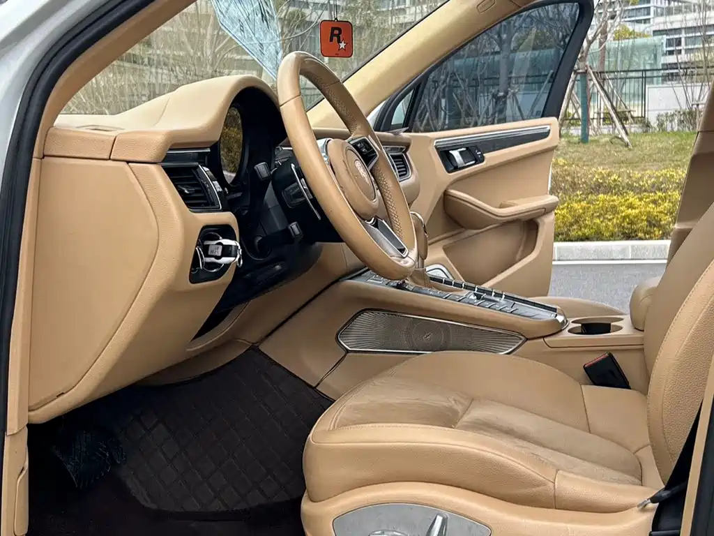 Porsche Macan 2016