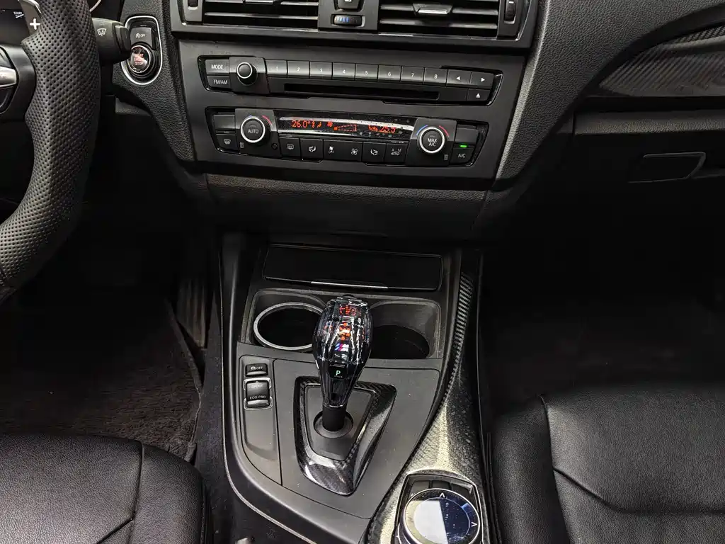 BMW 1 Series 2014 — фото 14