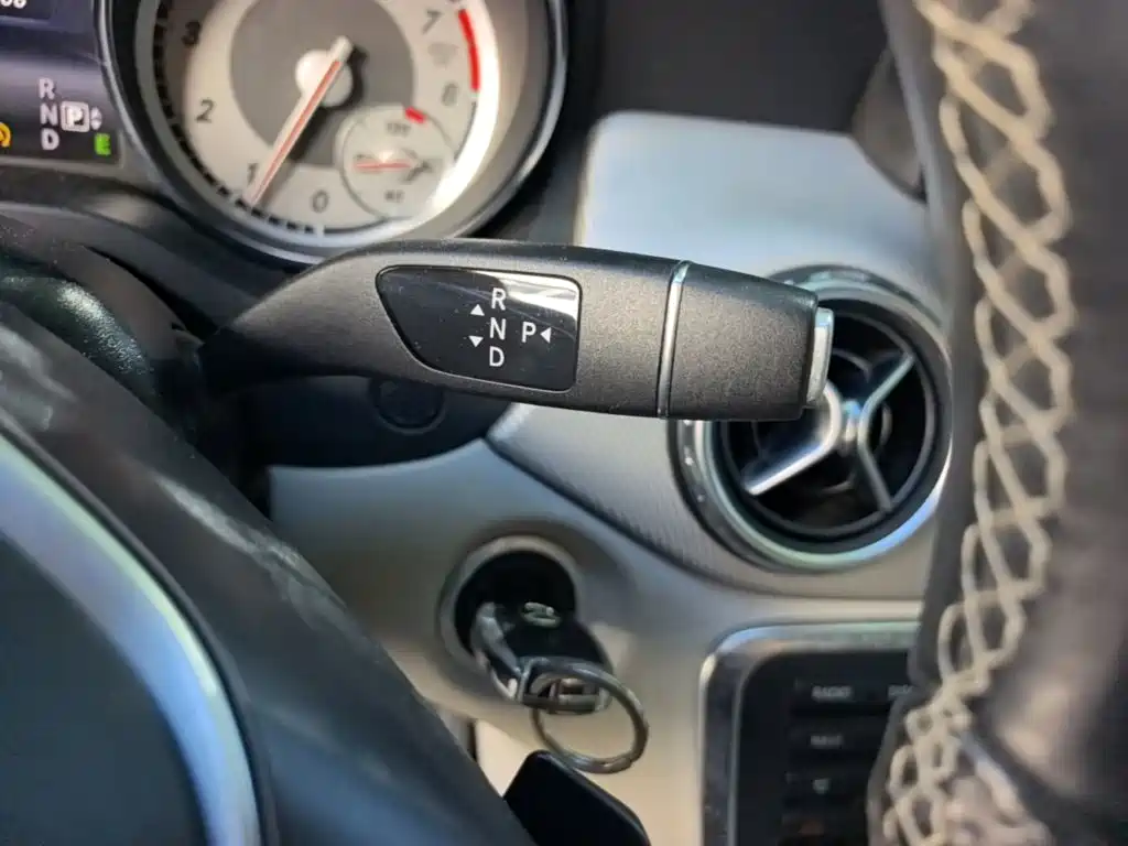 Mercedes-Benz GLA 2015 — фото 21