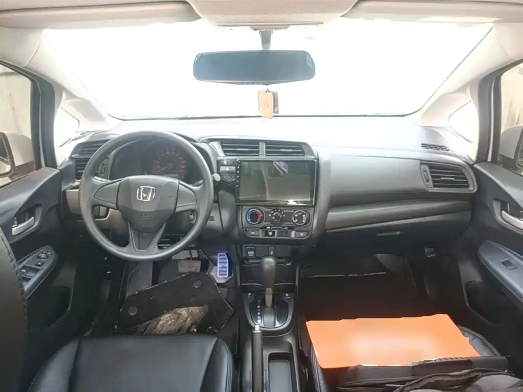 Honda Fit 2018 — фото 10