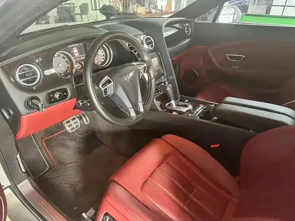 Bentley Continental 2015
