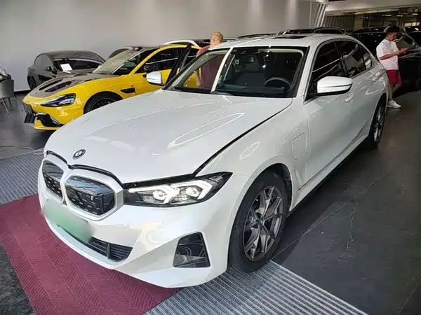 BMW i3 2023