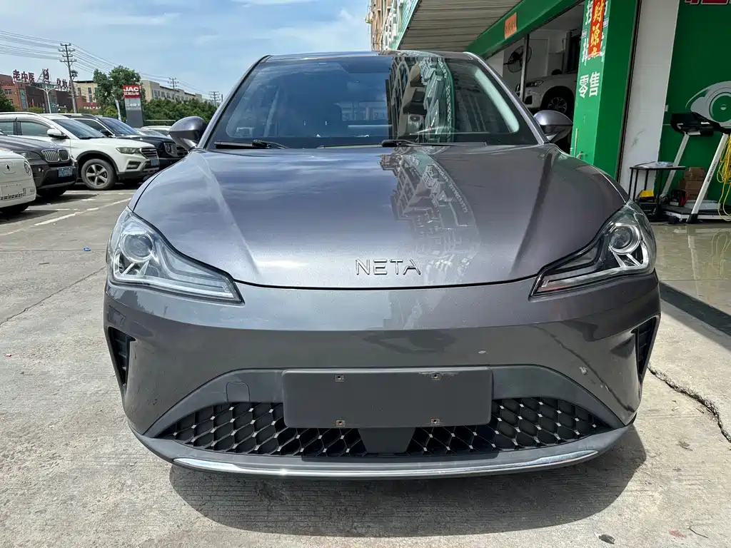 Neta V 2023