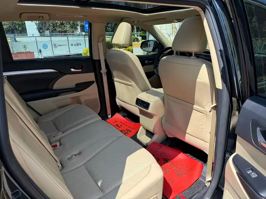 Toyota Highlander 2017 — фото 20