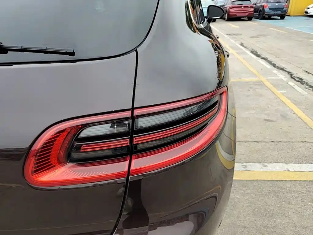 Porsche Macan 2017 — фото 8