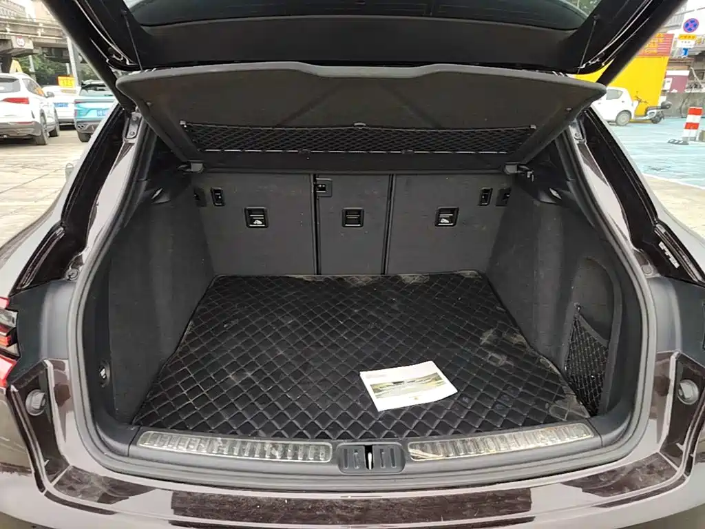 Porsche Macan 2017 — фото 19