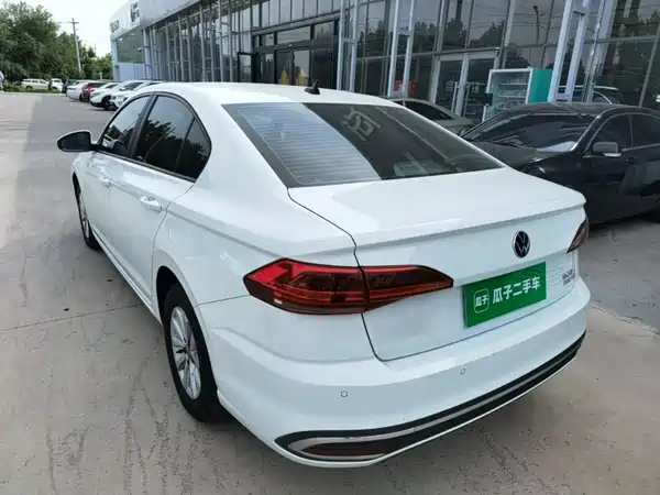 Volkswagen Bora 2023