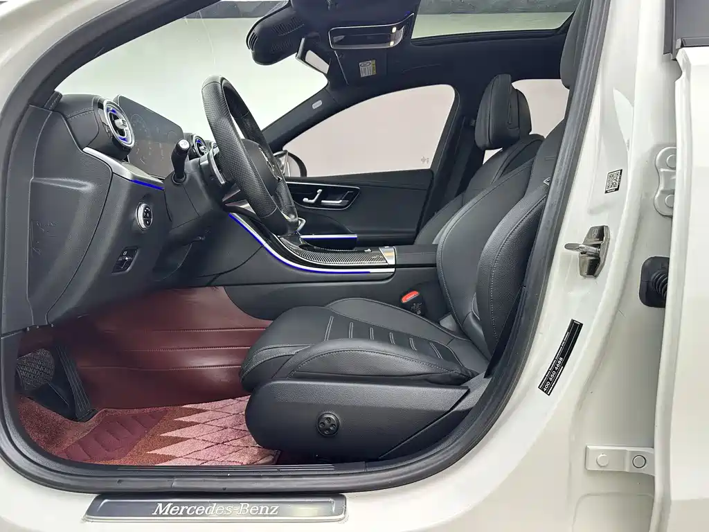 Mercedes-Benz C-Class 2023 — фото 10