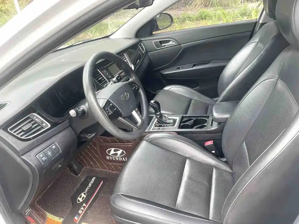 Hyundai Mistra 2015