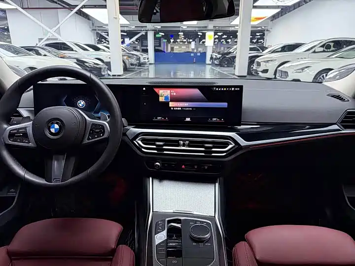 BMW 3 Series 2023 — фото 12