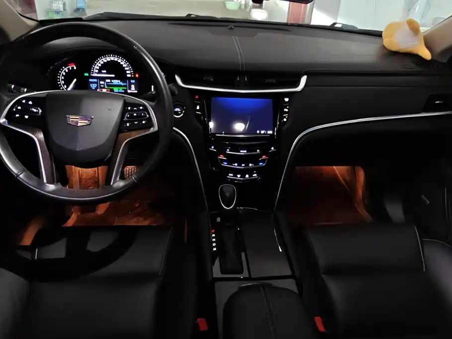 Cadillac XTS 2019 — фото 12