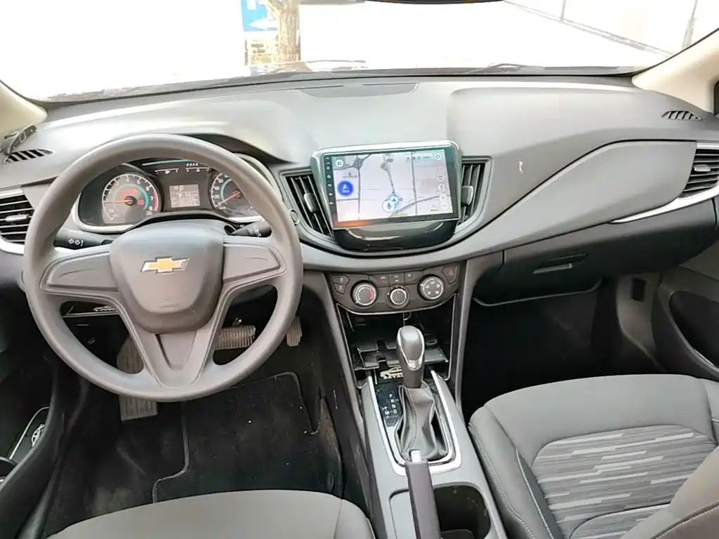 Chevrolet Cavalier 2018 — фото 10