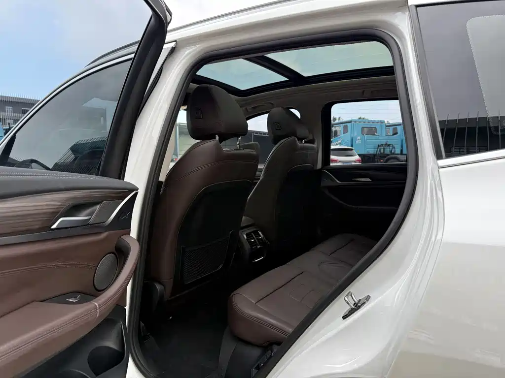 BMW X3 2021
