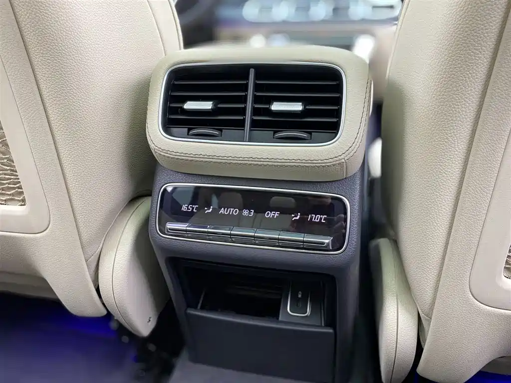 Mercedes-Benz GLE 2020 — фото 25
