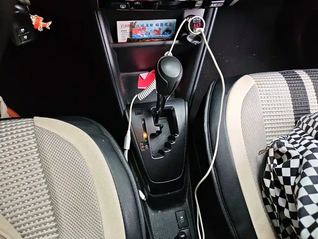 Toyota Yaris L 2021 — фото 10