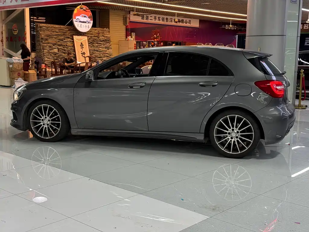 Mercedes-Benz A-Class 2016 — фото 4