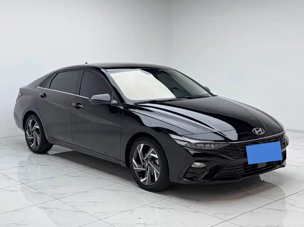 Hyundai Elantra 2024