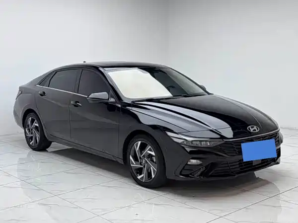 Hyundai Elantra 2024