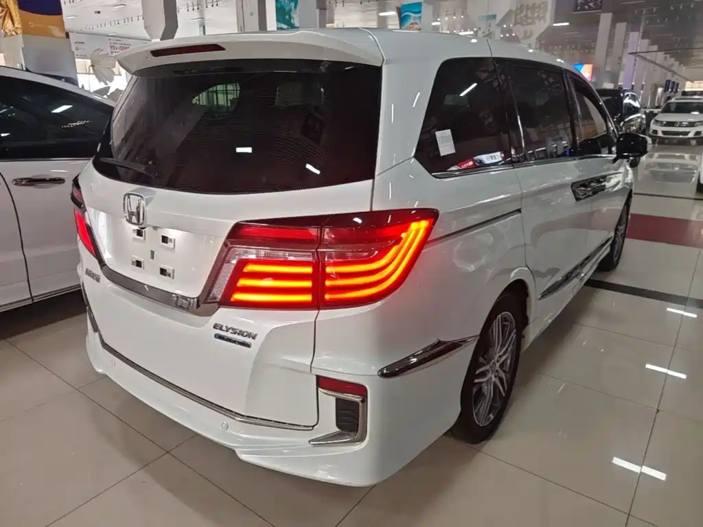 Honda Elysion 2022