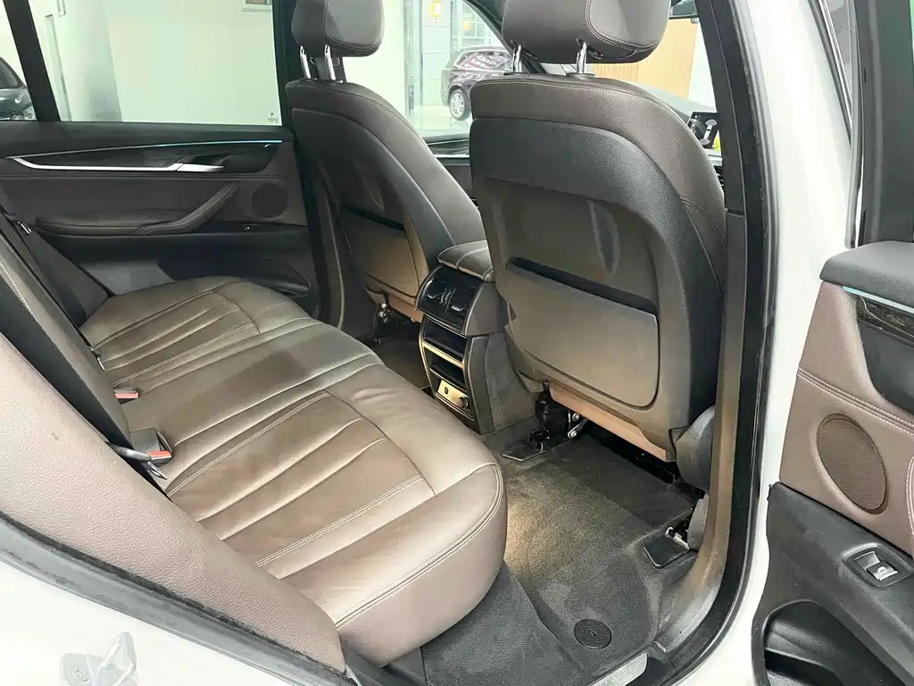 BMW X5 2018 — фото 13