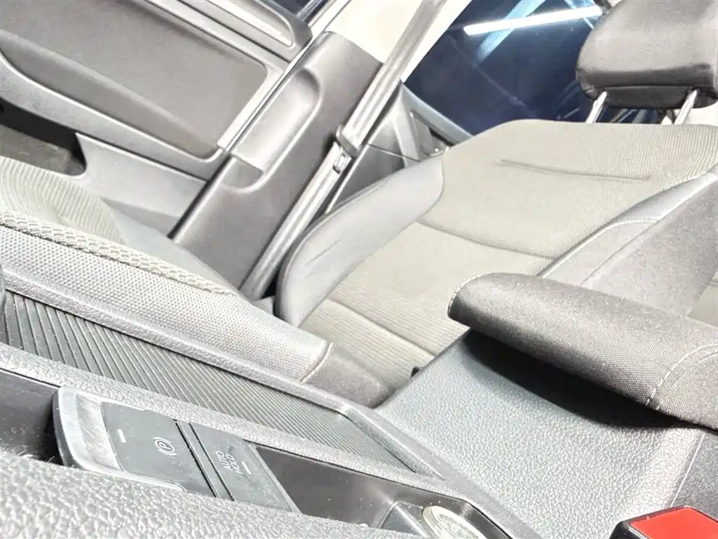 Volkswagen Golf 2015 — фото 16