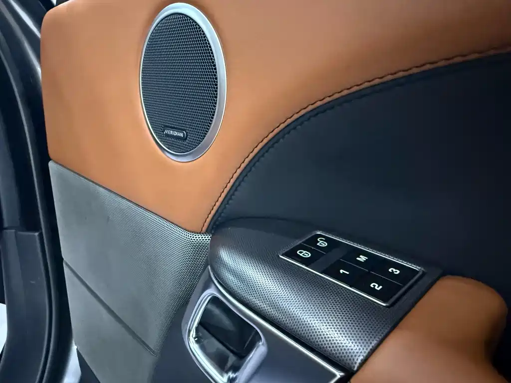 Land Rover Range Rover Sport 2014 — фото 25